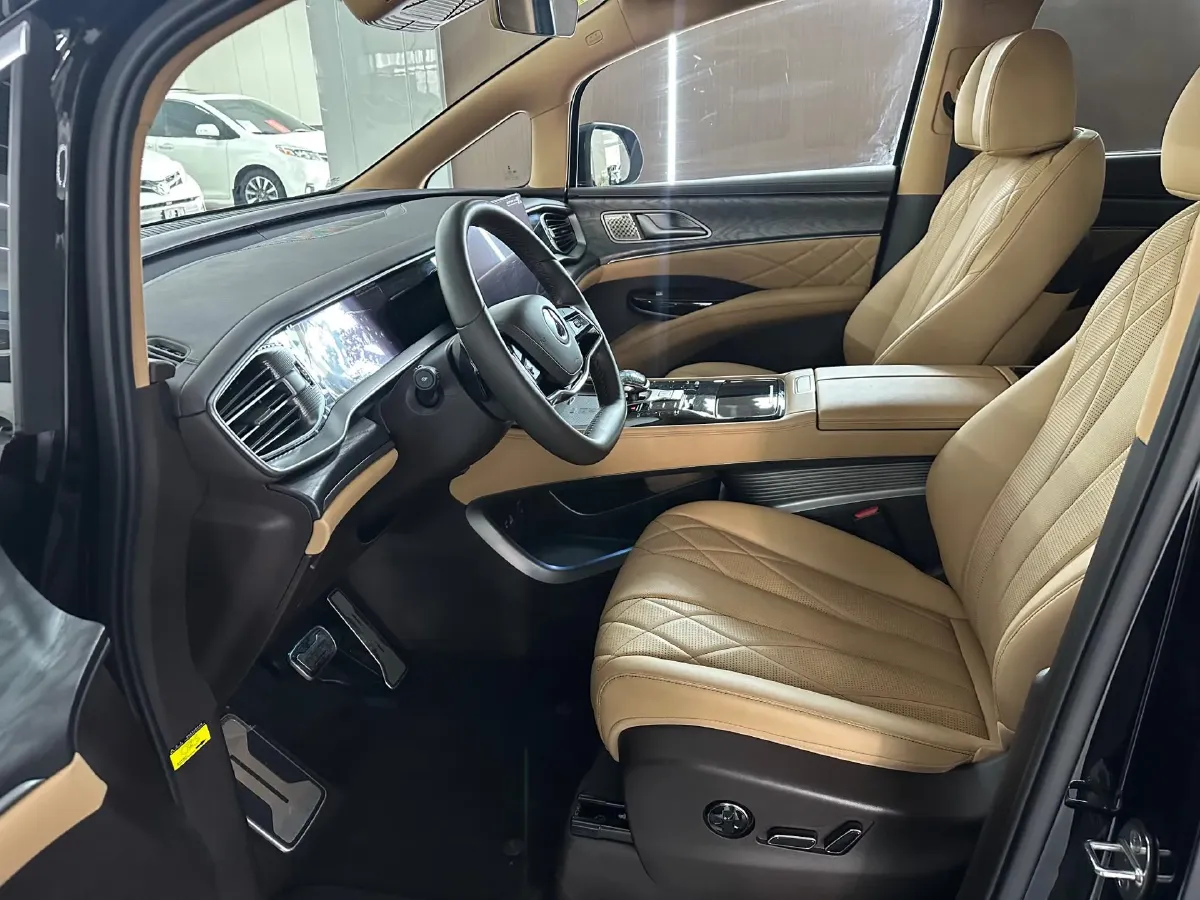 2025 Denza D9 1.5T 156HP L4 E-CVT PHEV 40KWH,autocango,china used car exporter,china ev exporter,chinese used car exporter,chinese used ev exporter