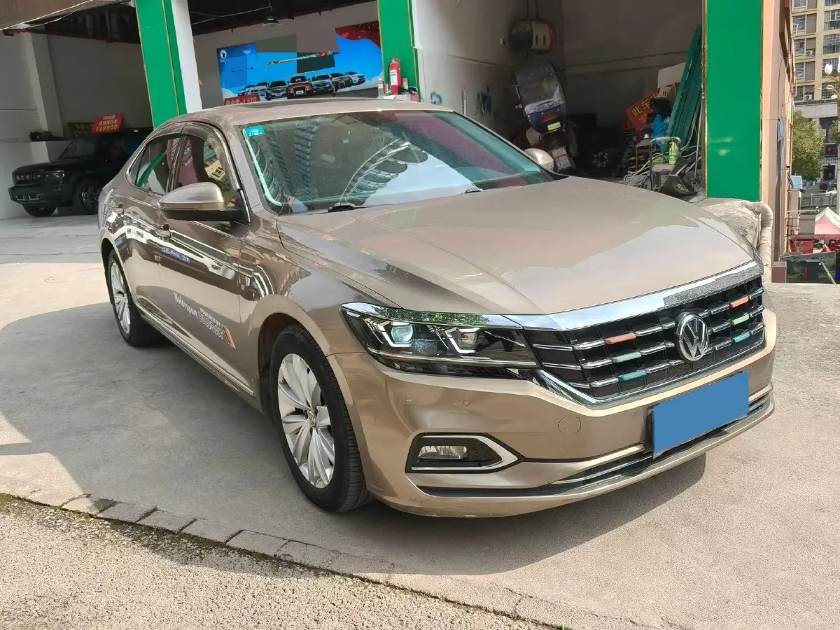 2020 Volkswagen Passat 2.0T 186HP L4 7DCT,autocango,china used car exporter,china ev exporter,chinese used car exporter,chinese used ev exporter