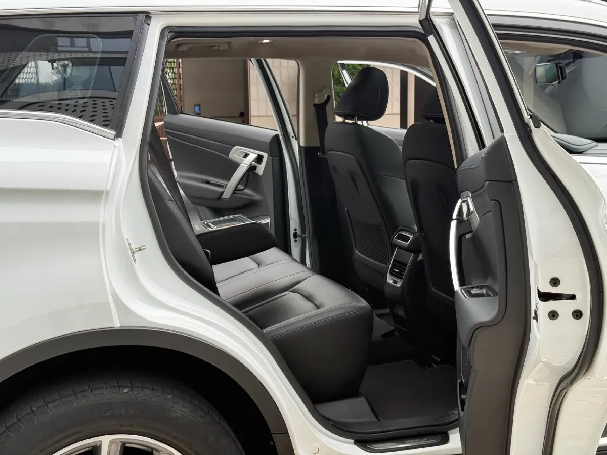 2018 Geely Azkarra 1.8T 184HP L4 6AT,autocango,china used car exporter,china ev exporter,chinese used car exporter,chinese used ev exporter