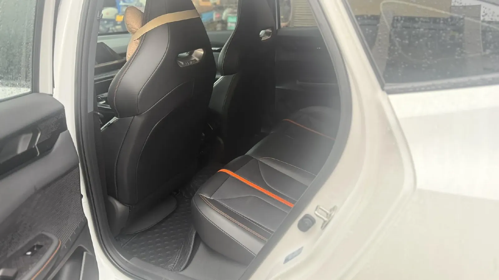 2025 ChangAn UNI-V 1.5T 192HP L4 7DCT,autocango,china used car exporter,china ev exporter,chinese used car exporter,chinese used ev exporter