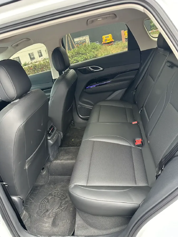 2024 HongQi HS3 1.5T 169HP L4 1DHT PHEV 18.4KWH,autocango,china used car exporter,china ev exporter,chinese used car exporter,chinese used ev exporter