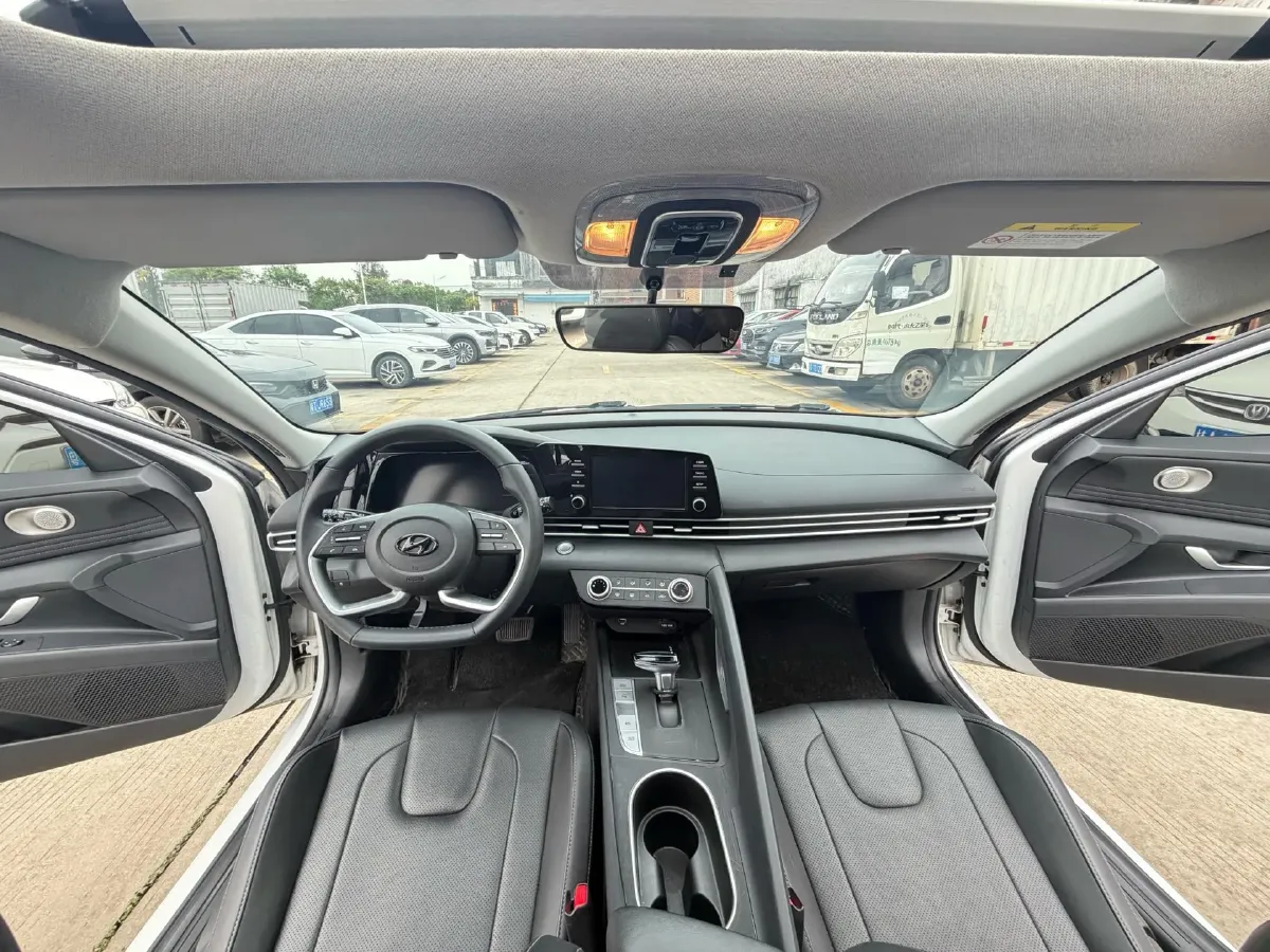 2022 Hyundai Elantra 1.5L 115HP L4 CVT,autocango,china used car exporter,china ev exporter,chinese used car exporter,chinese used ev exporter