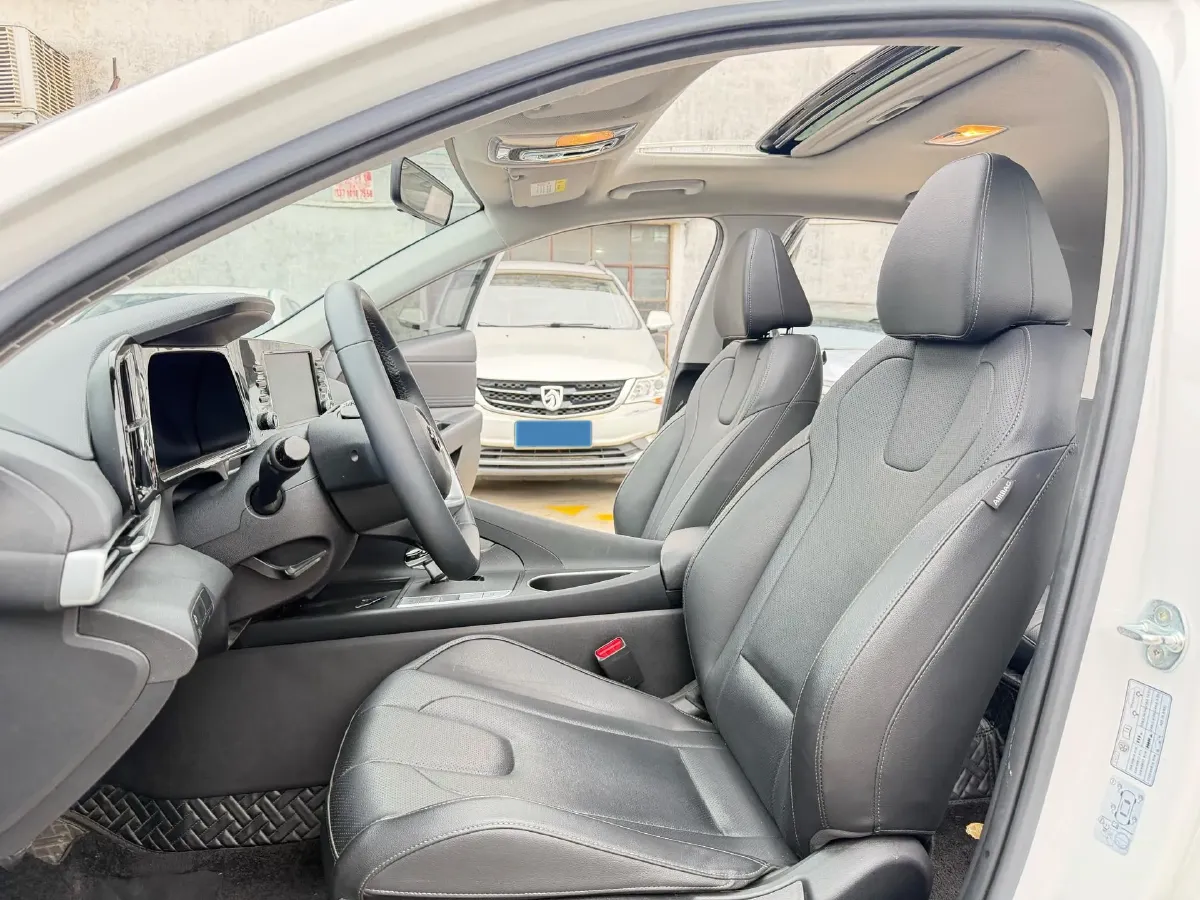 2022 Hyundai Elantra 1.5L 115HP L4 CVT,autocango,china used car exporter,china ev exporter,chinese used car exporter,chinese used ev exporter