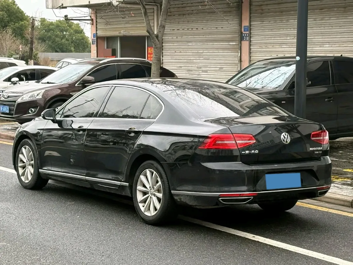 2019 Volkswagen Magotan 2.0T 186HP L4 7DCT,autocango,china used car exporter,china ev exporter,chinese used car exporter,chinese used ev exporter