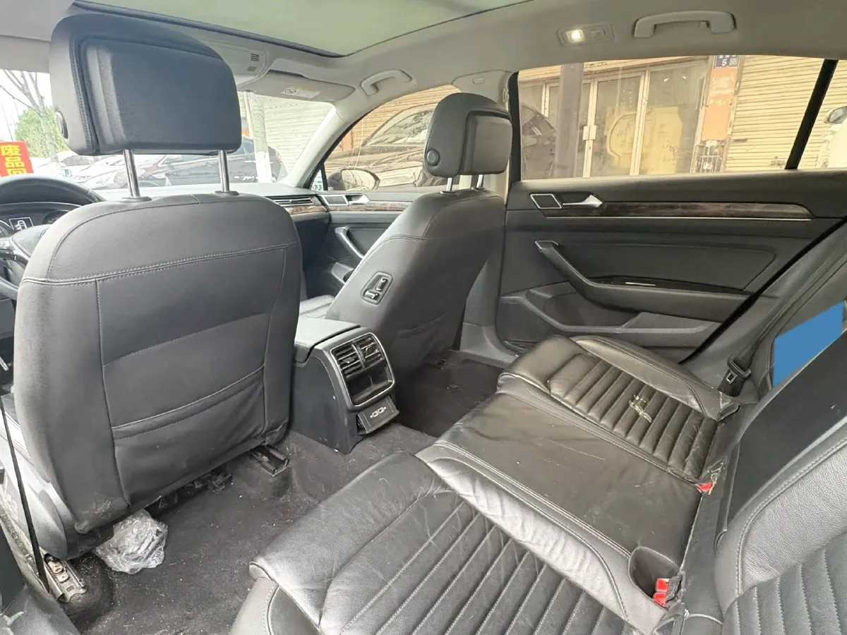 2019 Volkswagen Magotan 2.0T 186HP L4 7DCT,autocango,china used car exporter,china ev exporter,chinese used car exporter,chinese used ev exporter