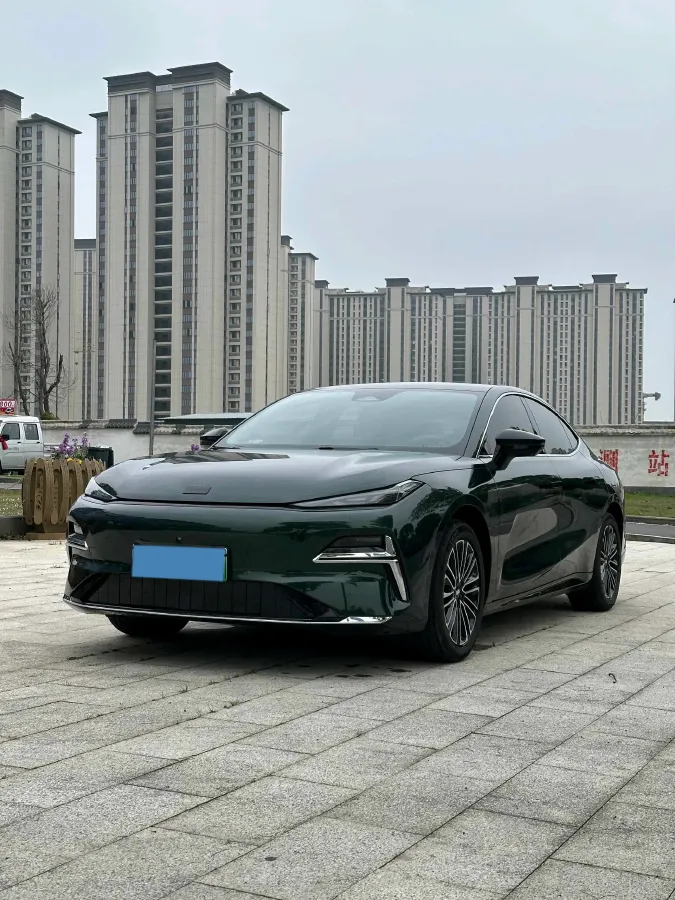 2025 Geely Galaxy Starshine 8 1.5L 112HP L4 1DHT PHEV,autocango,china used car exporter,china ev exporter,chinese used car exporter,chinese used ev exporter