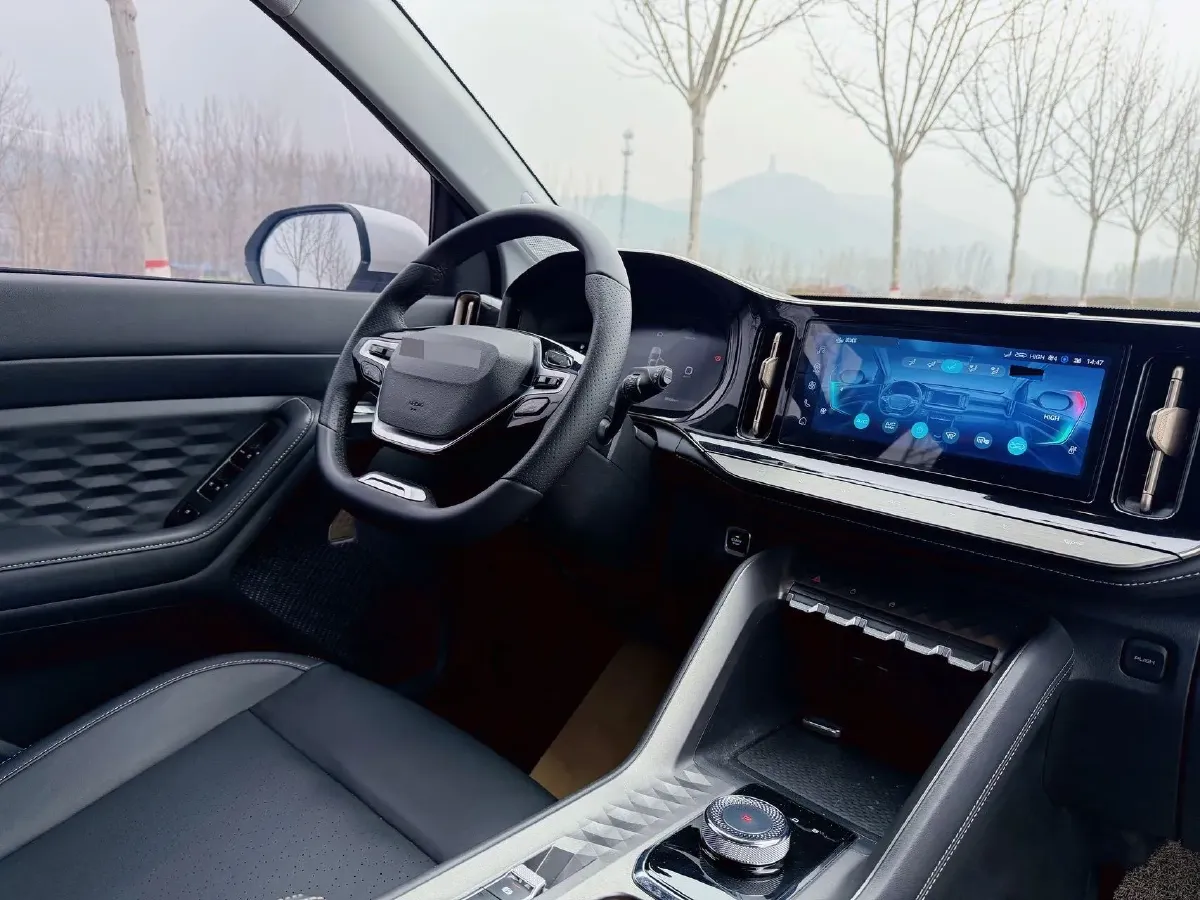 2023 WuLing XingYun 2.0L 136HP L4 1DHT Hybrid 1.8KWH,autocango,china used car exporter,china ev exporter,chinese used car exporter,chinese used ev exporter