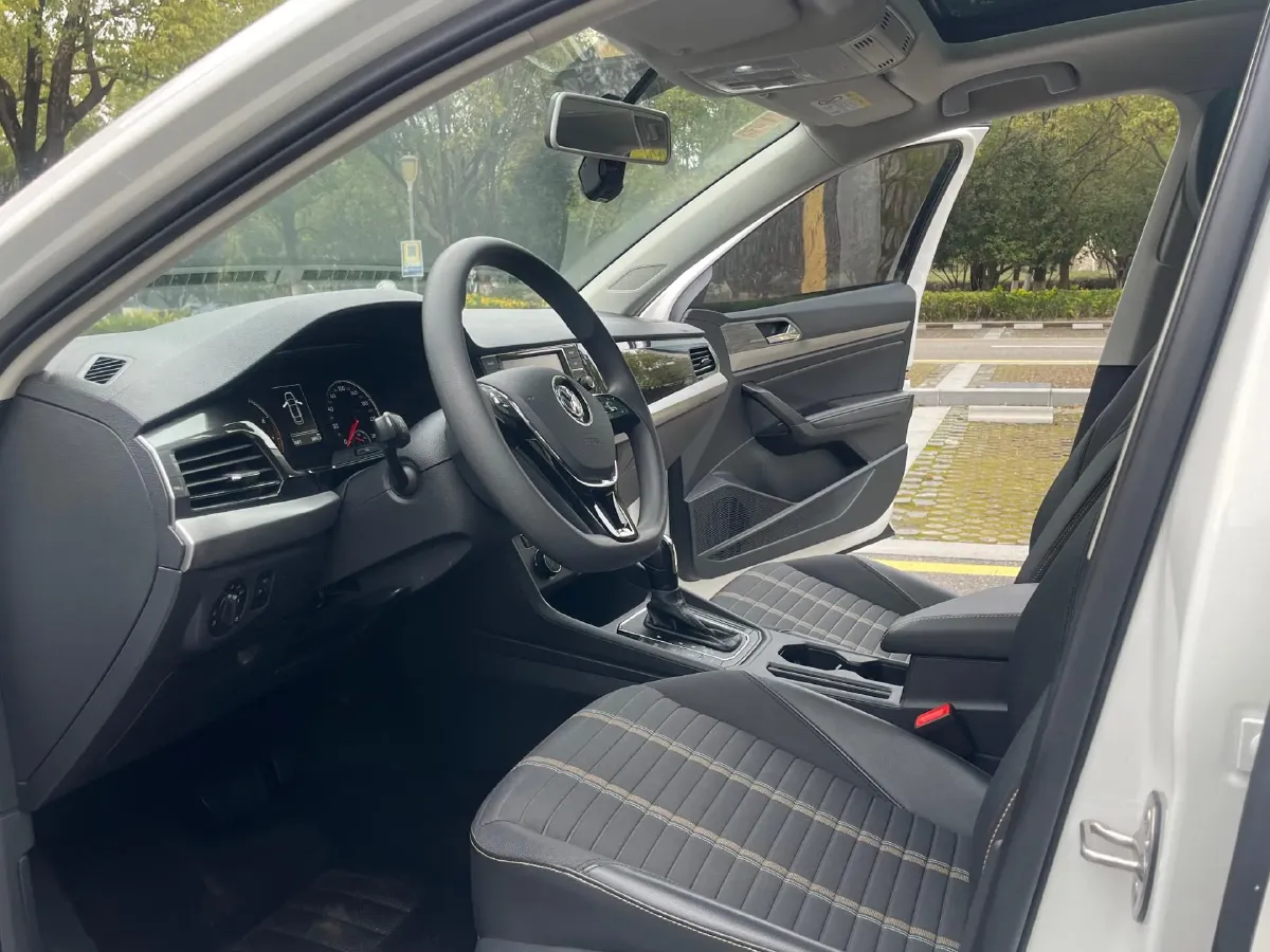 2018 Volkswagen Golf 1.4T 131HP L4 7DCT,autocango,china used car exporter,china ev exporter,chinese used car exporter,chinese used ev exporter