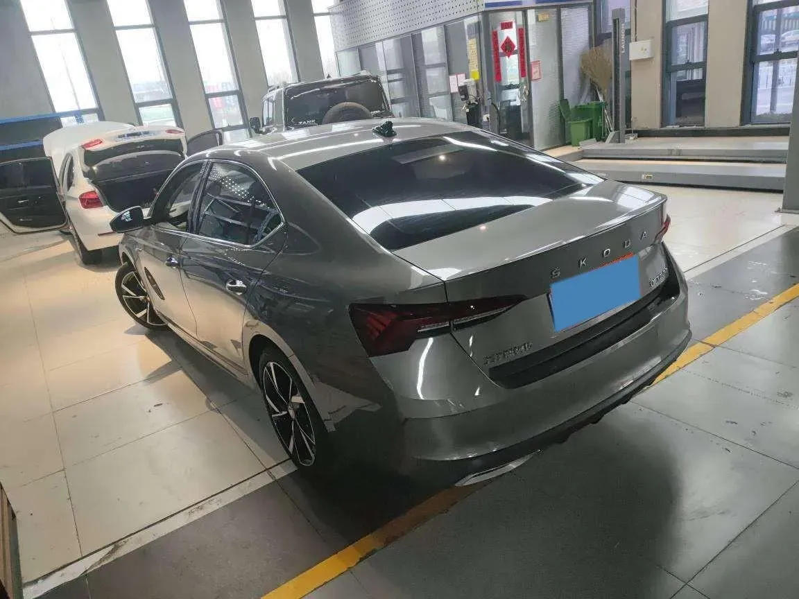 2021 Skoda Octavia 1.4T 150HP L4 7DCT,autocango,china used car exporter,china ev exporter,chinese used car exporter,chinese used ev exporter