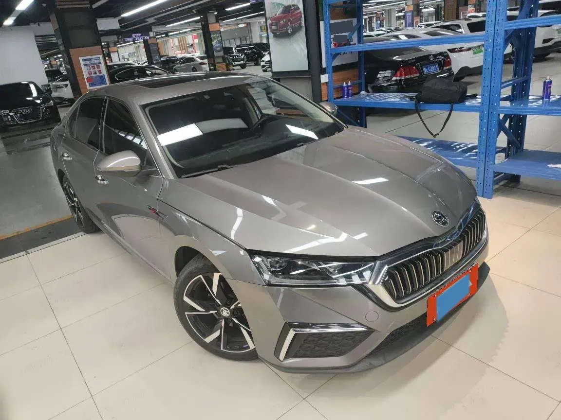 2021 Skoda Octavia 1.4T 150HP L4 7DCT,autocango,china used car exporter,china ev exporter,chinese used car exporter,chinese used ev exporter