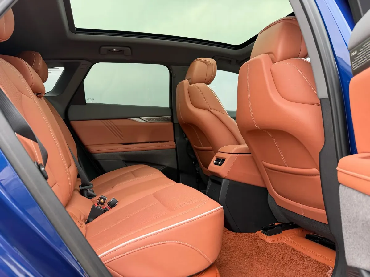 2024 Cadillac OPTIQ BEV 79.7KWH,autocango,china used car exporter,china ev exporter,chinese used car exporter,chinese used ev exporter