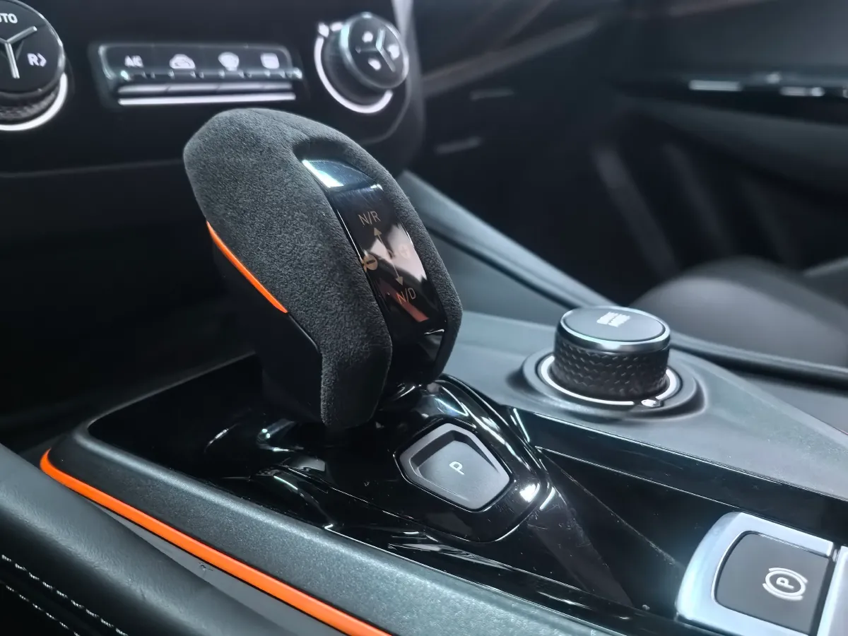 2021 LYNK&CO 02 Hatchback 2.0T 254HP L4 8AT,autocango,china used car exporter,china ev exporter,chinese used car exporter,chinese used ev exporter