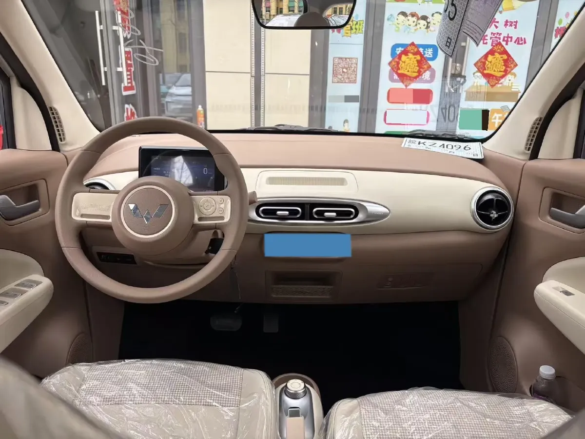 2025 WuLing HongGuang MINI EV BEV 16.2KWH,autocango,china used car exporter,china ev exporter,chinese used car exporter,chinese used ev exporter