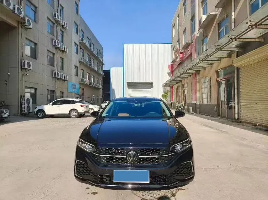 2026 Volkswagen Passat 2.0T 220HP L4 7DCT,autocango,china used car exporter,china ev exporter,chinese used car exporter,chinese used ev exporter