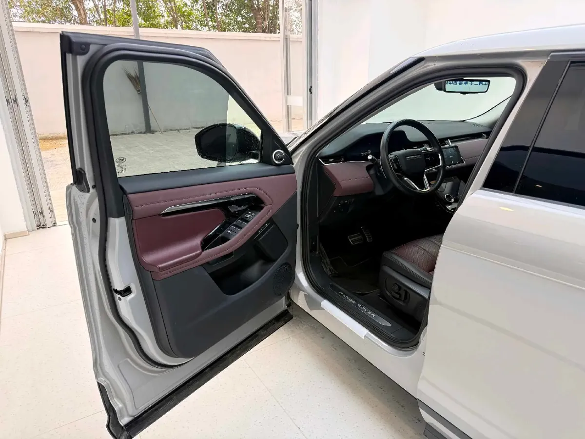 2023 Land Rover Range Rover Evoque 2.0T 249HP L4 9AT,autocango,china used car exporter,china ev exporter,chinese used car exporter,chinese used ev exporter