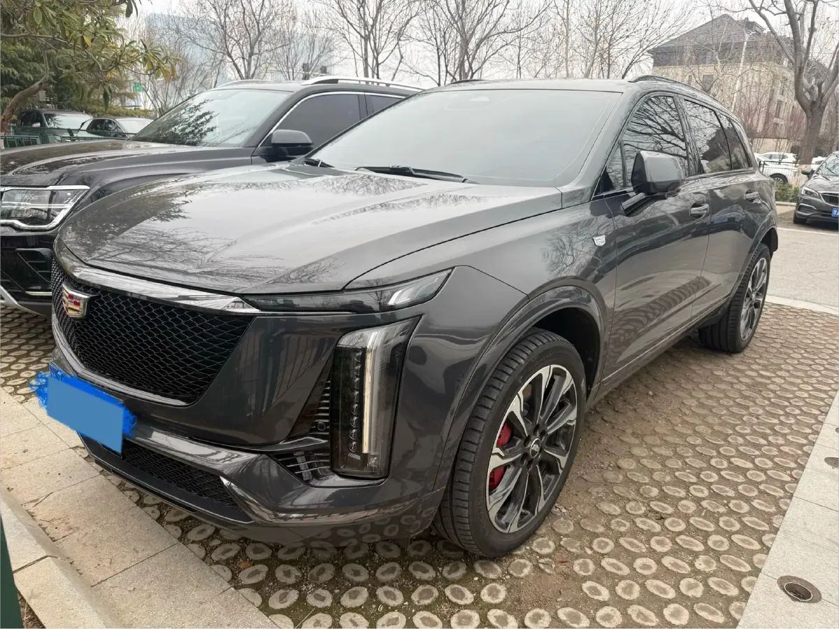 2025 Cadillac XT5 2.0T 237HP L4 9AT,autocango,china used car exporter,china ev exporter,chinese used car exporter,chinese used ev exporter
