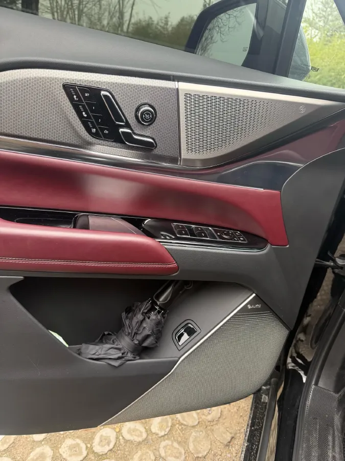 2025 Cadillac XT5 2.0T 237HP L4 9AT,autocango,china used car exporter,china ev exporter,chinese used car exporter,chinese used ev exporter