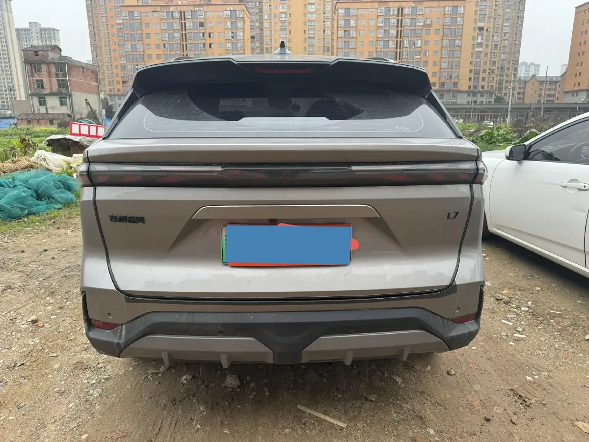 2023 Geely Galaxy L7 1.5T 163HP L4 3DHT PHEV 18.7KWH,autocango,china used car exporter,china ev exporter,chinese used car exporter,chinese used ev exporter