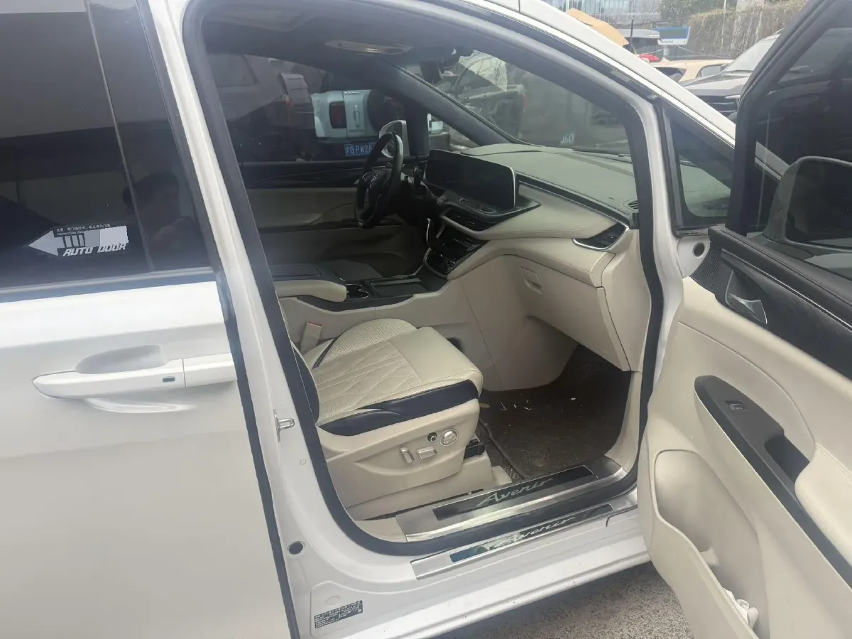 2020 Buick GL8 2.0T 237HP L4 9AT,autocango,china used car exporter,china ev exporter,chinese used car exporter,chinese used ev exporter