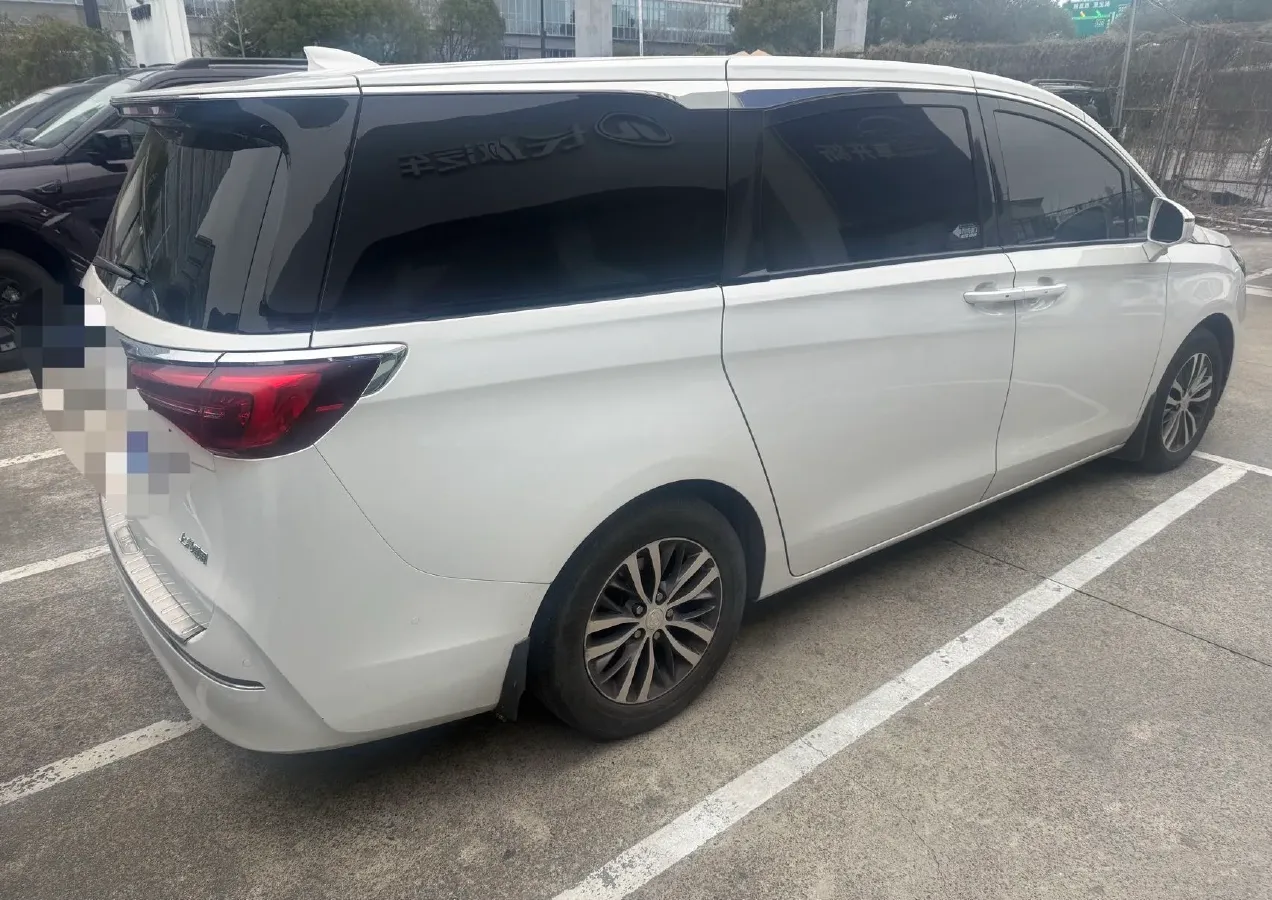 2020 Buick GL8 2.0T 237HP L4 9AT,autocango,china used car exporter,china ev exporter,chinese used car exporter,chinese used ev exporter