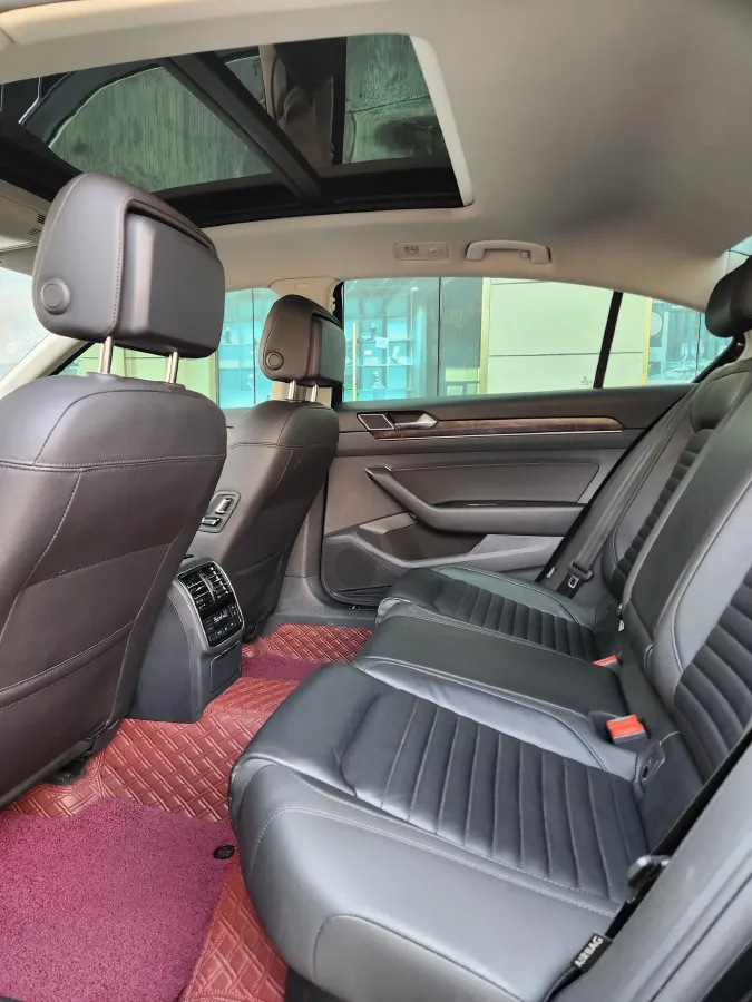 2019 Volkswagen Magotan 2.0T 186HP L4 7DCT,autocango,china used car exporter,china ev exporter,chinese used car exporter,chinese used ev exporter