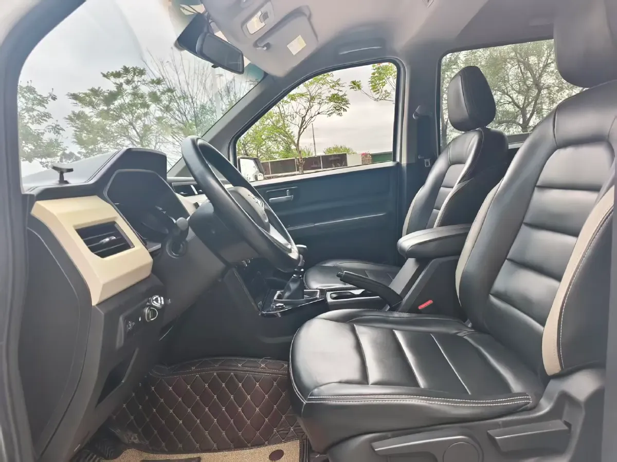 2019 WuLing HongGuang Plus 1.5T 147HP L4 6MT,autocango,china used car exporter,china ev exporter,chinese used car exporter,chinese used ev exporter