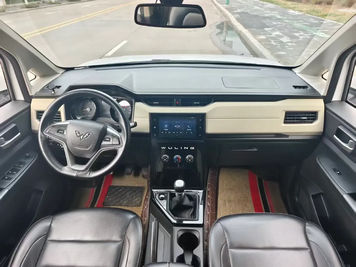 2019 WuLing HongGuang Plus 1.5T 147HP L4 6MT,autocango,china used car exporter,china ev exporter,chinese used car exporter,chinese used ev exporter