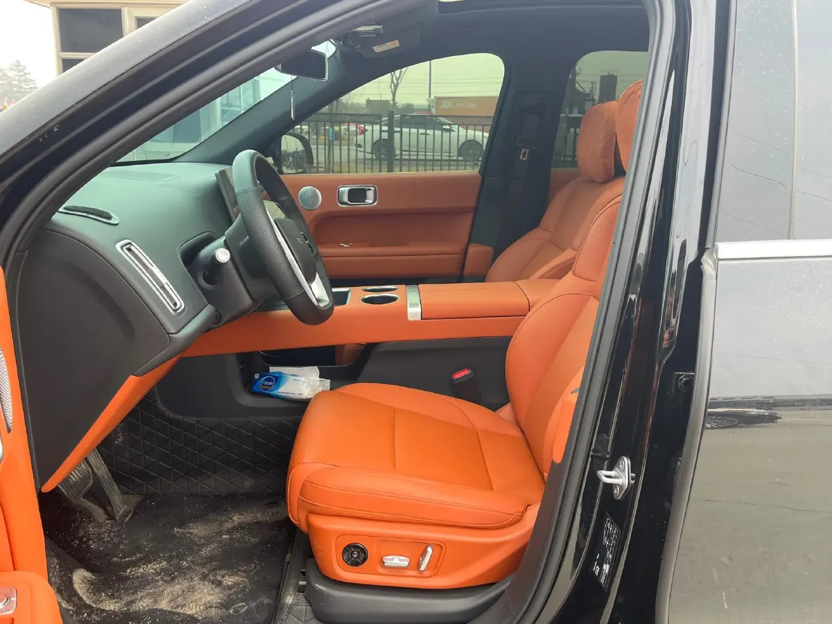 2024 Li L6 Range Extended 154HP L4 REEV 36.8KWH,autocango,china used car exporter,china ev exporter,chinese used car exporter,chinese used ev exporter