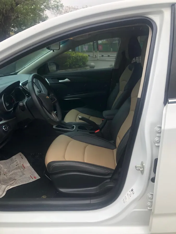 2022 Chevrolet Monza 1.5L 113HP L4 6AT,autocango,china used car exporter,china ev exporter,chinese used car exporter,chinese used ev exporter