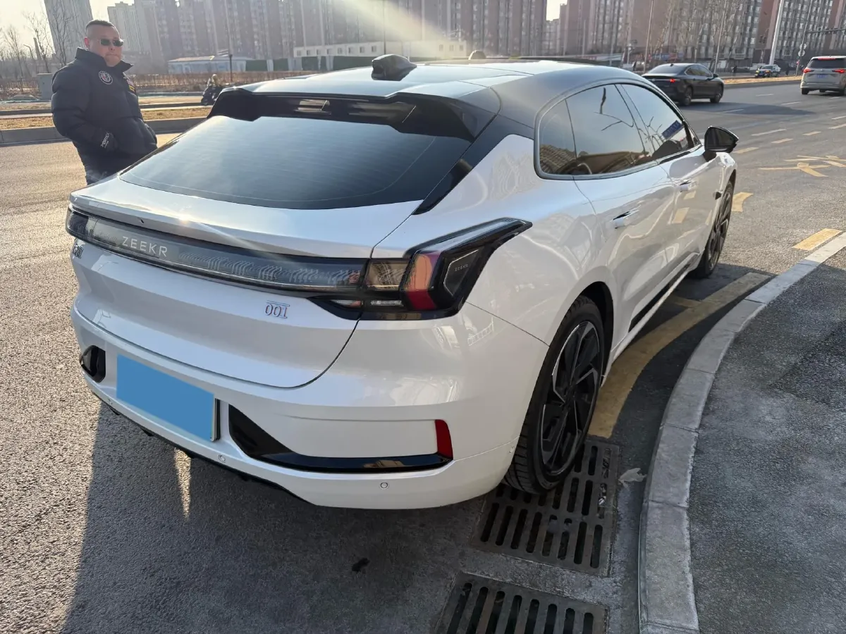 2022 Zeekr 001 BEV 100KWH,autocango,china used car exporter,china ev exporter,chinese used car exporter,chinese used ev exporter