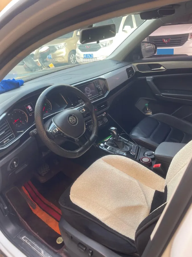 2019 Jeep Cherokee 2.0T 234HP L4 9AT,autocango,china used car exporter,china ev exporter,chinese used car exporter,chinese used ev exporter