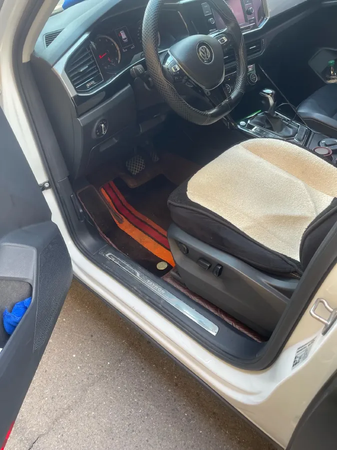 2019 Jeep Cherokee 2.0T 234HP L4 9AT,autocango,china used car exporter,china ev exporter,chinese used car exporter,chinese used ev exporter