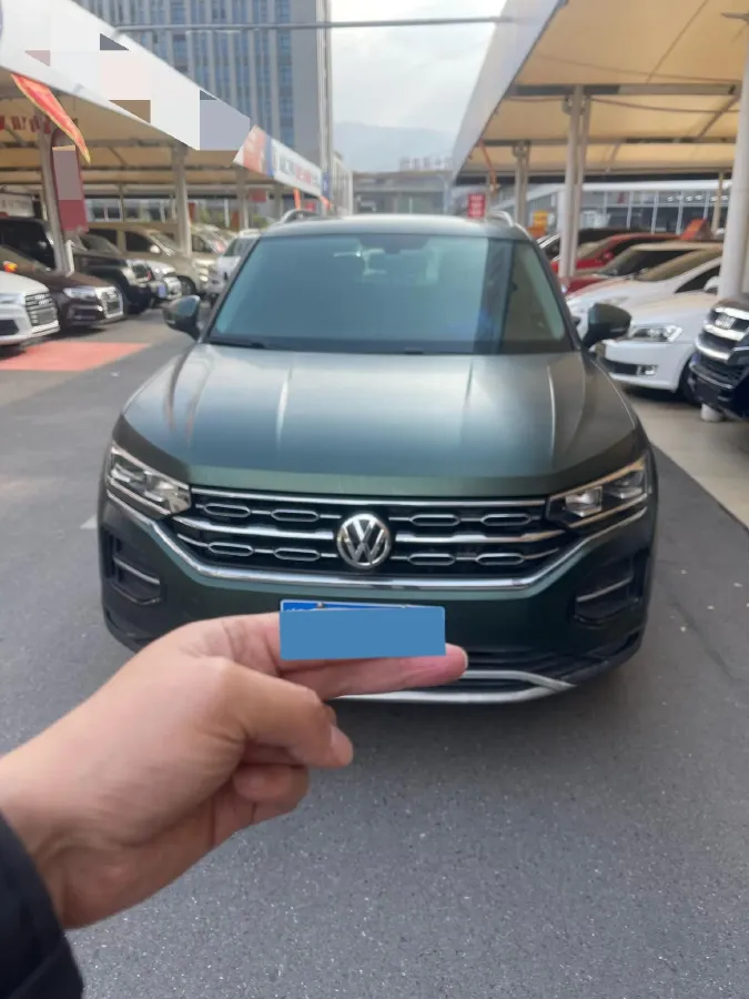 2019 Jeep Cherokee 2.0T 234HP L4 9AT,autocango,china used car exporter,china ev exporter,chinese used car exporter,chinese used ev exporter