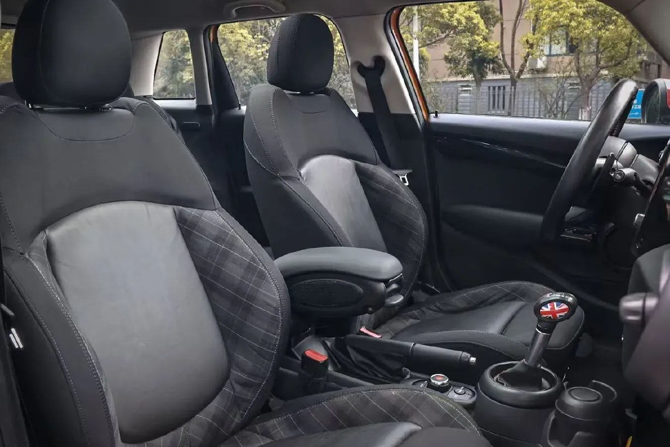 2017 MINI MINI 2.0T 192HP L4 6AT,autocango,china used car exporter,china ev exporter,chinese used car exporter,chinese used ev exporter