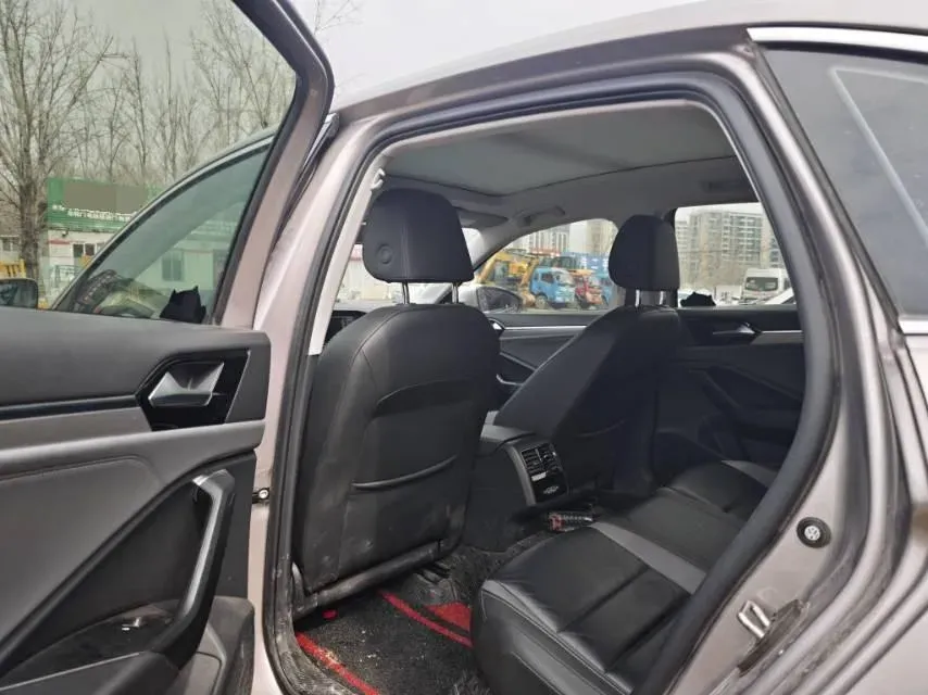 2019 Jeep Renegade 1.3T 173HP L4 7DCT,autocango,china used car exporter,china ev exporter,chinese used car exporter,chinese used ev exporter