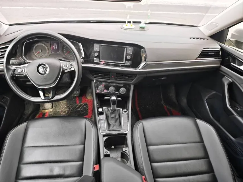 2019 Jeep Renegade 1.3T 173HP L4 7DCT,autocango,china used car exporter,china ev exporter,chinese used car exporter,chinese used ev exporter