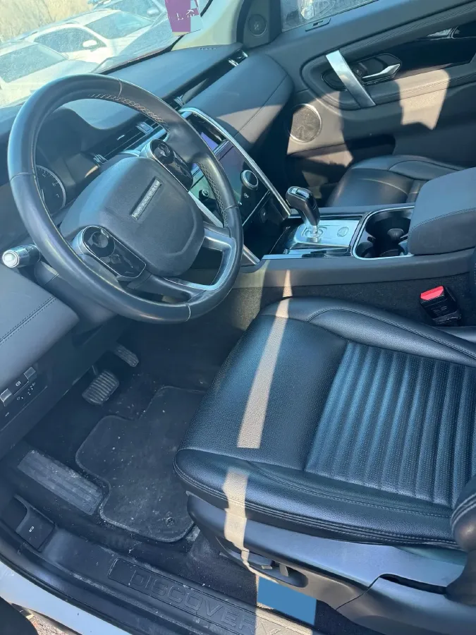 2020 Land Rover Discovery Sport 2.0T 200HP L4 9AT,autocango,china used car exporter,china ev exporter,chinese used car exporter,chinese used ev exporter