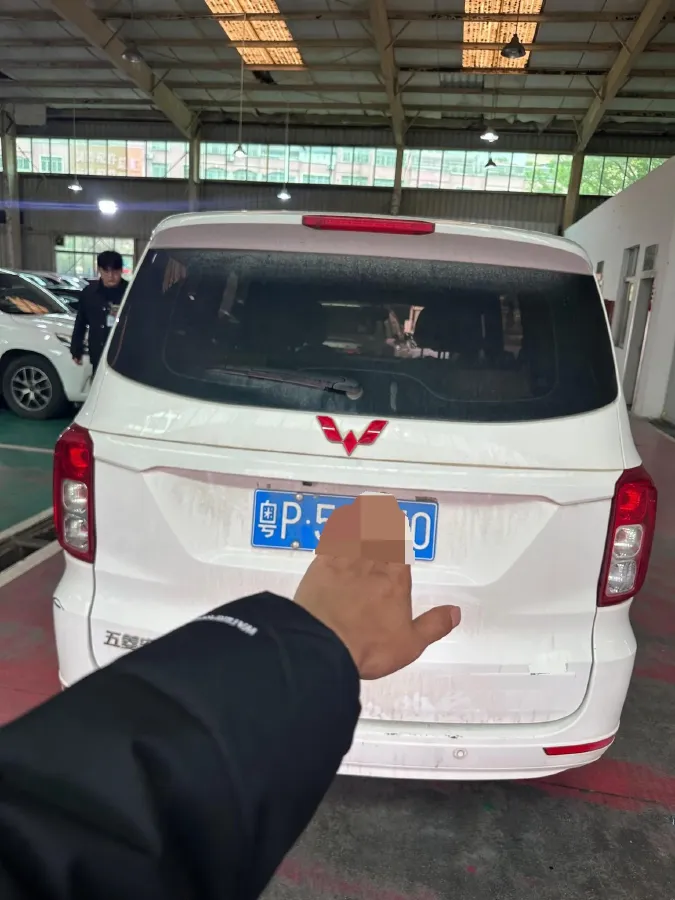 2021 WuLing HongGuang 1.5L 99HP L4 6MT,autocango,china used car exporter,china ev exporter,chinese used car exporter,chinese used ev exporter
