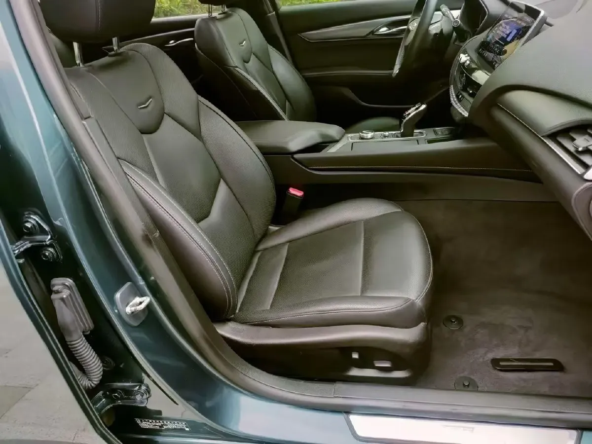 2022 Cadillac CT5 2.0T 237HP L4 10AT,autocango,china used car exporter,china ev exporter,chinese used car exporter,chinese used ev exporter