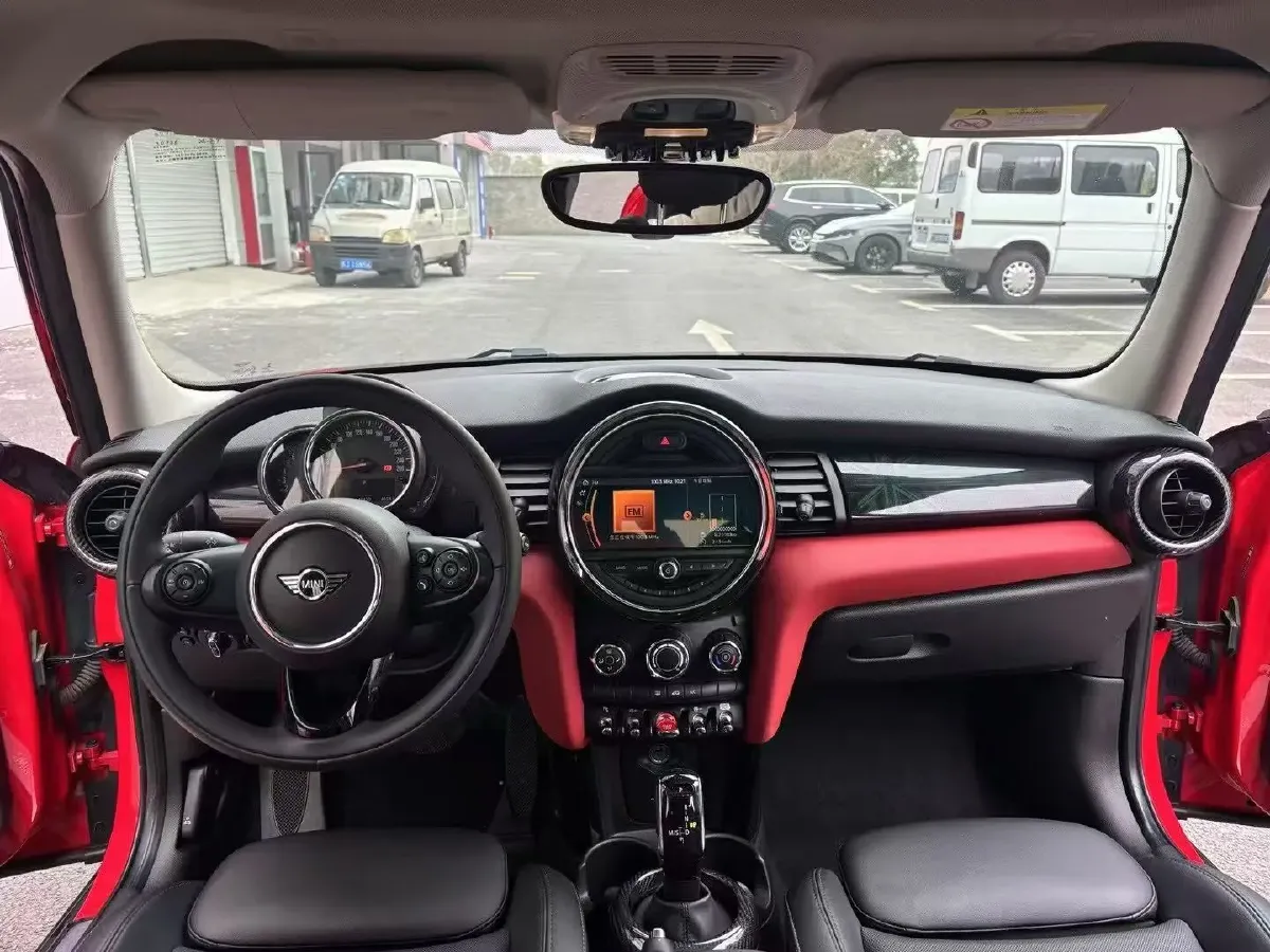 2021 MINI MINI 1.5T 136HP L3 7DCT,autocango,china used car exporter,china ev exporter,chinese used car exporter,chinese used ev exporter