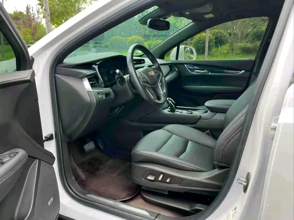 2022 Cadillac XT5 2.0T 237HP L4 9AT,autocango,china used car exporter,china ev exporter,chinese used car exporter,chinese used ev exporter