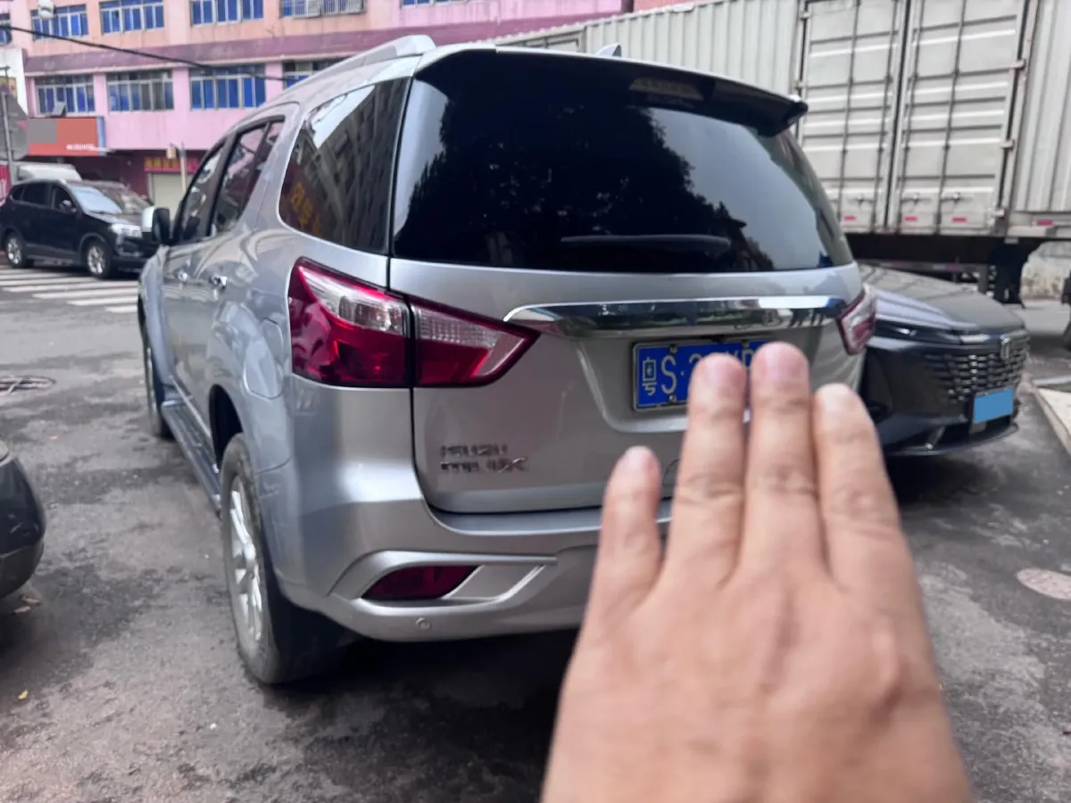 2020 Isuzu Mu-X 1.9T 166HP L4 6AT,autocango,china used car exporter,china ev exporter,chinese used car exporter,chinese used ev exporter