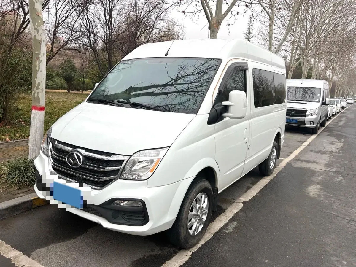 2021 MAXUS XinTu V80 2.0T 139HP L4 6MT,autocango,china used car exporter,china ev exporter,chinese used car exporter,chinese used ev exporter