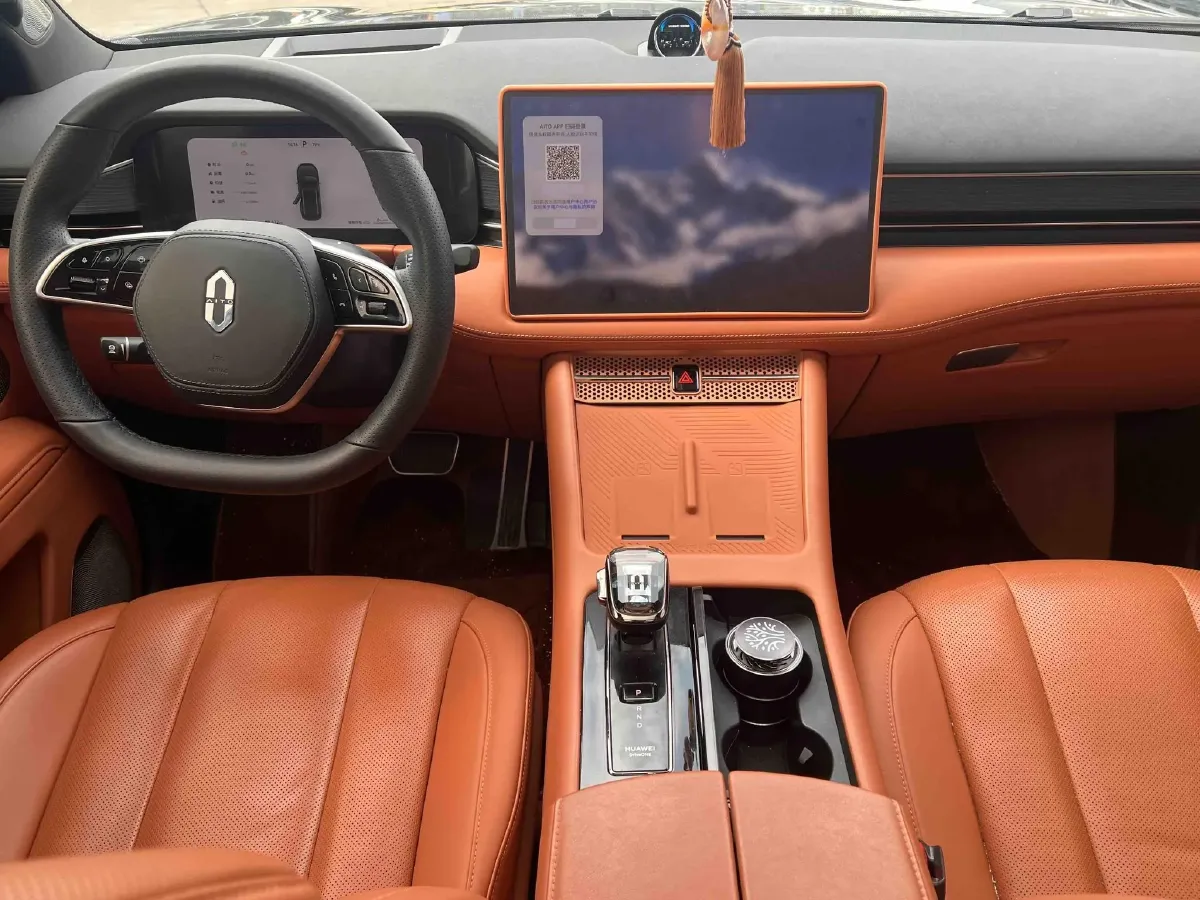 2024 AITO AITO M7 1.5T 152HP L4 REEV 42KWH,autocango,china used car exporter,china ev exporter,chinese used car exporter,chinese used ev exporter