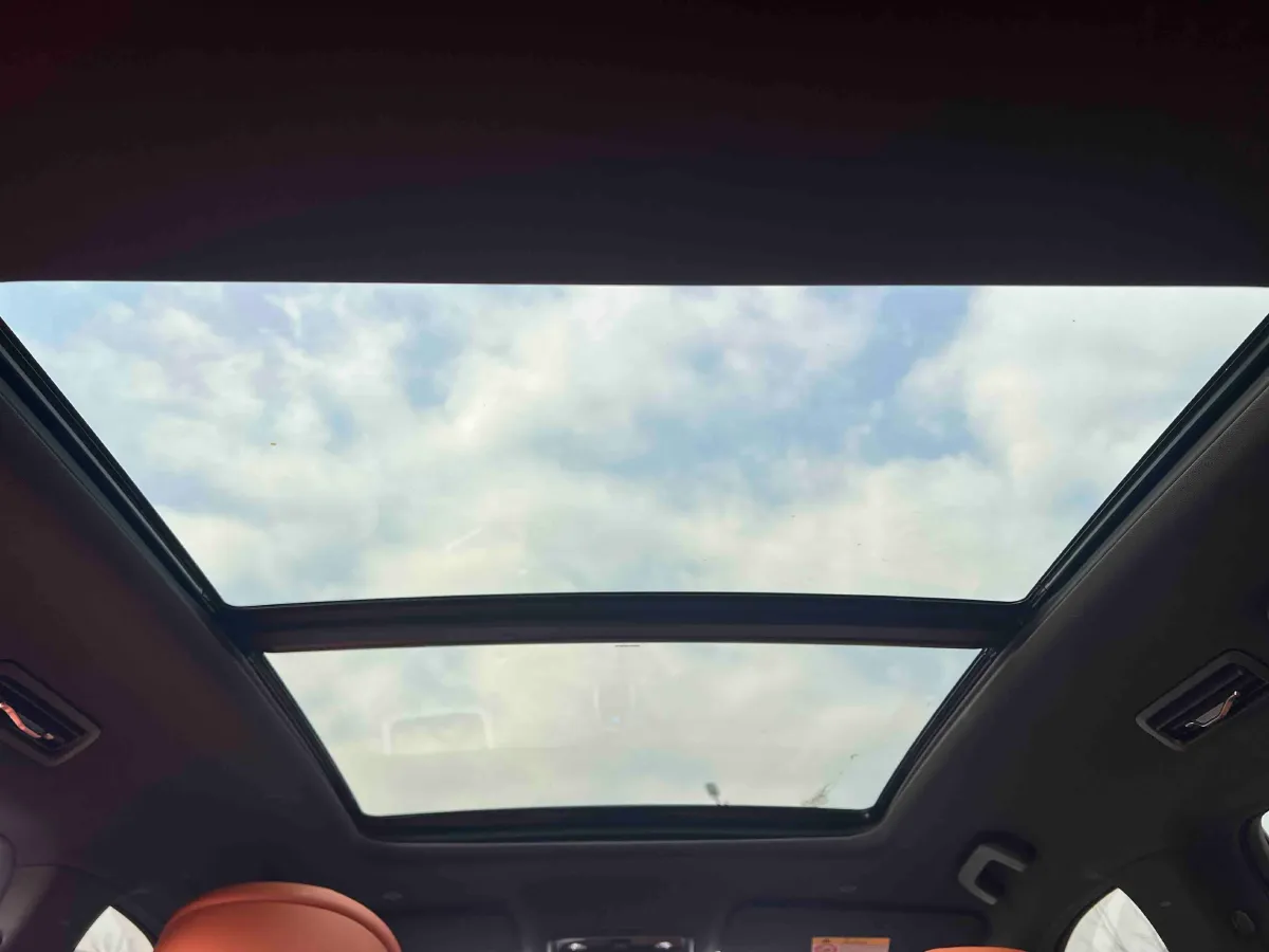 2024 AITO AITO M7 1.5T 152HP L4 REEV 42KWH,autocango,china used car exporter,china ev exporter,chinese used car exporter,chinese used ev exporter