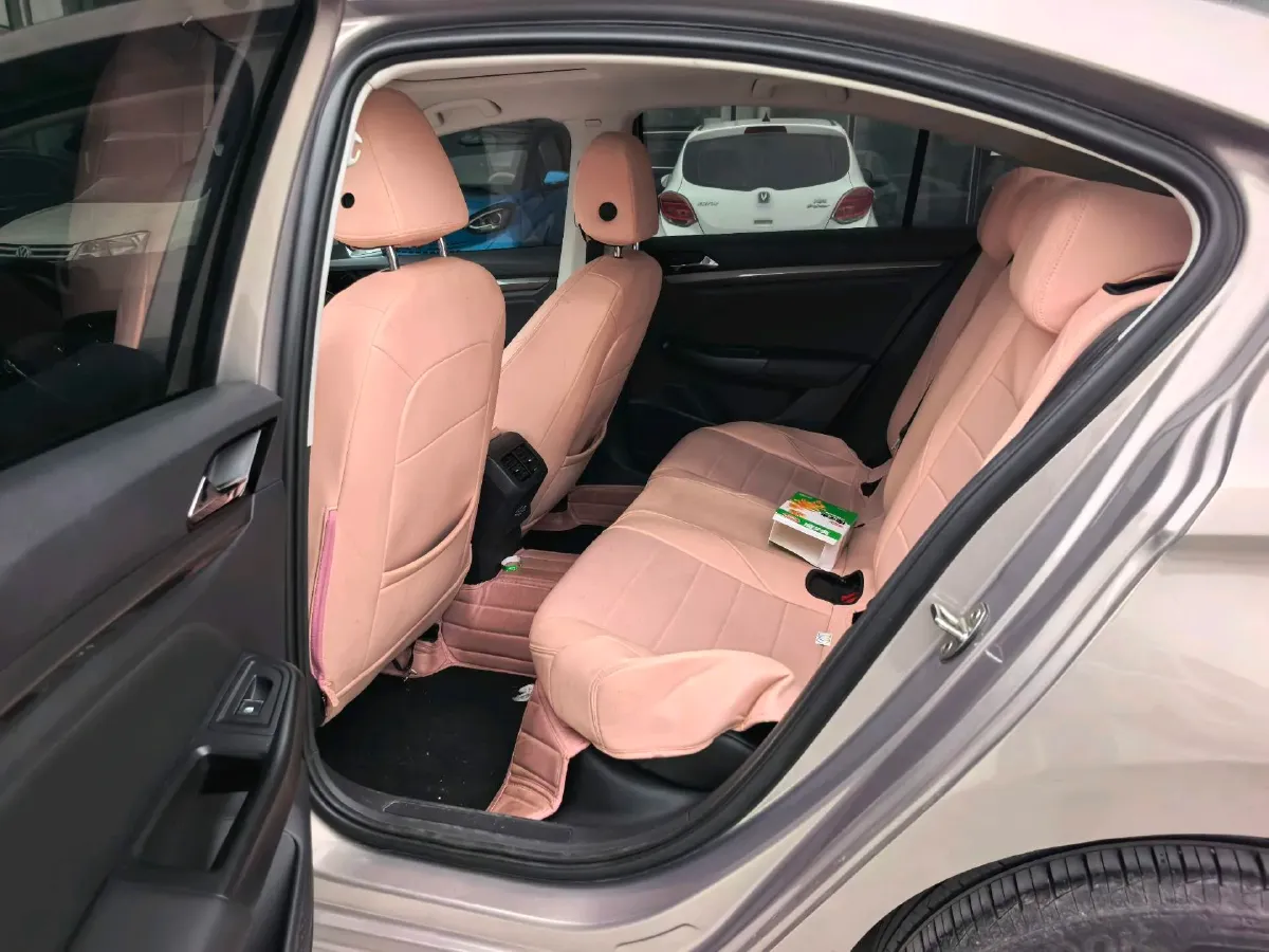 2021 Volkswagen Bora 1.5L 113HP L4 6AT,autocango,china used car exporter,china ev exporter,chinese used car exporter,chinese used ev exporter