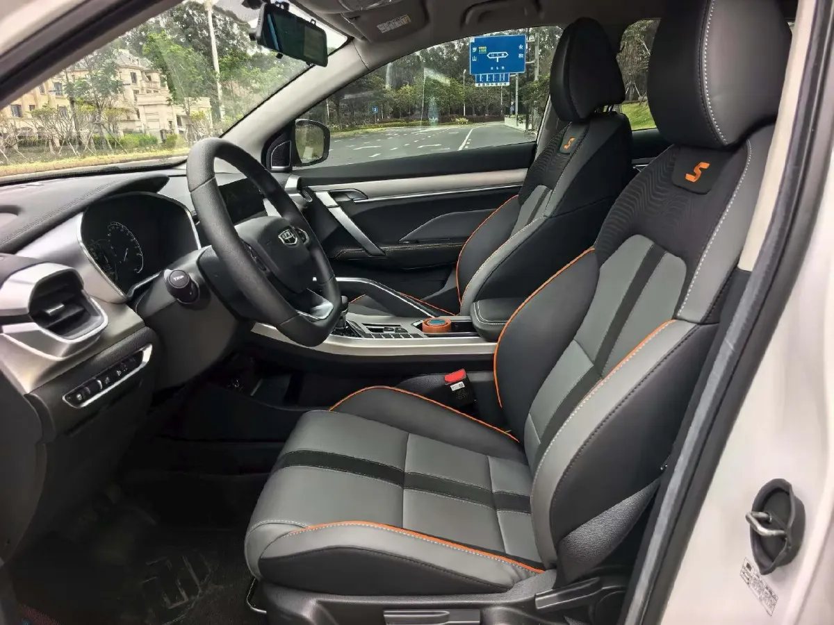 2024 Geely Coolray 1.5T 181HP L4 7DCT,autocango,china used car exporter,china ev exporter,chinese used car exporter,chinese used ev exporter