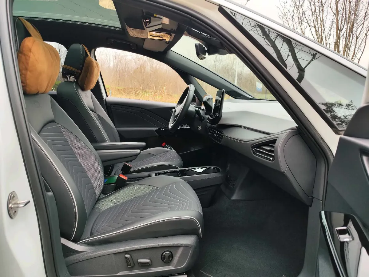 2024 Volkswagen ID.3 BEV 52.8KWH,autocango,china used car exporter,china ev exporter,chinese used car exporter,chinese used ev exporter