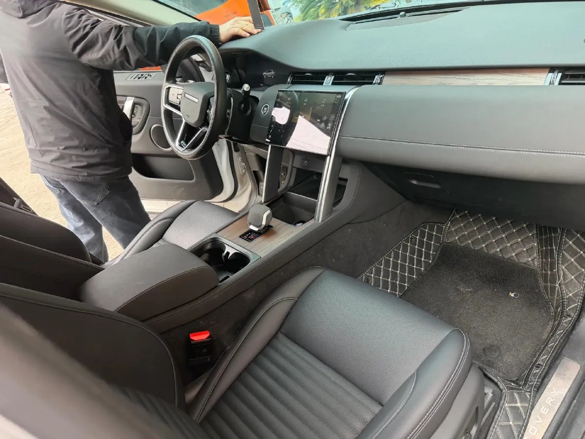 2023 Land Rover Discovery Sport 2.0T 249HP L4 9AT,autocango,china used car exporter,china ev exporter,chinese used car exporter,chinese used ev exporter