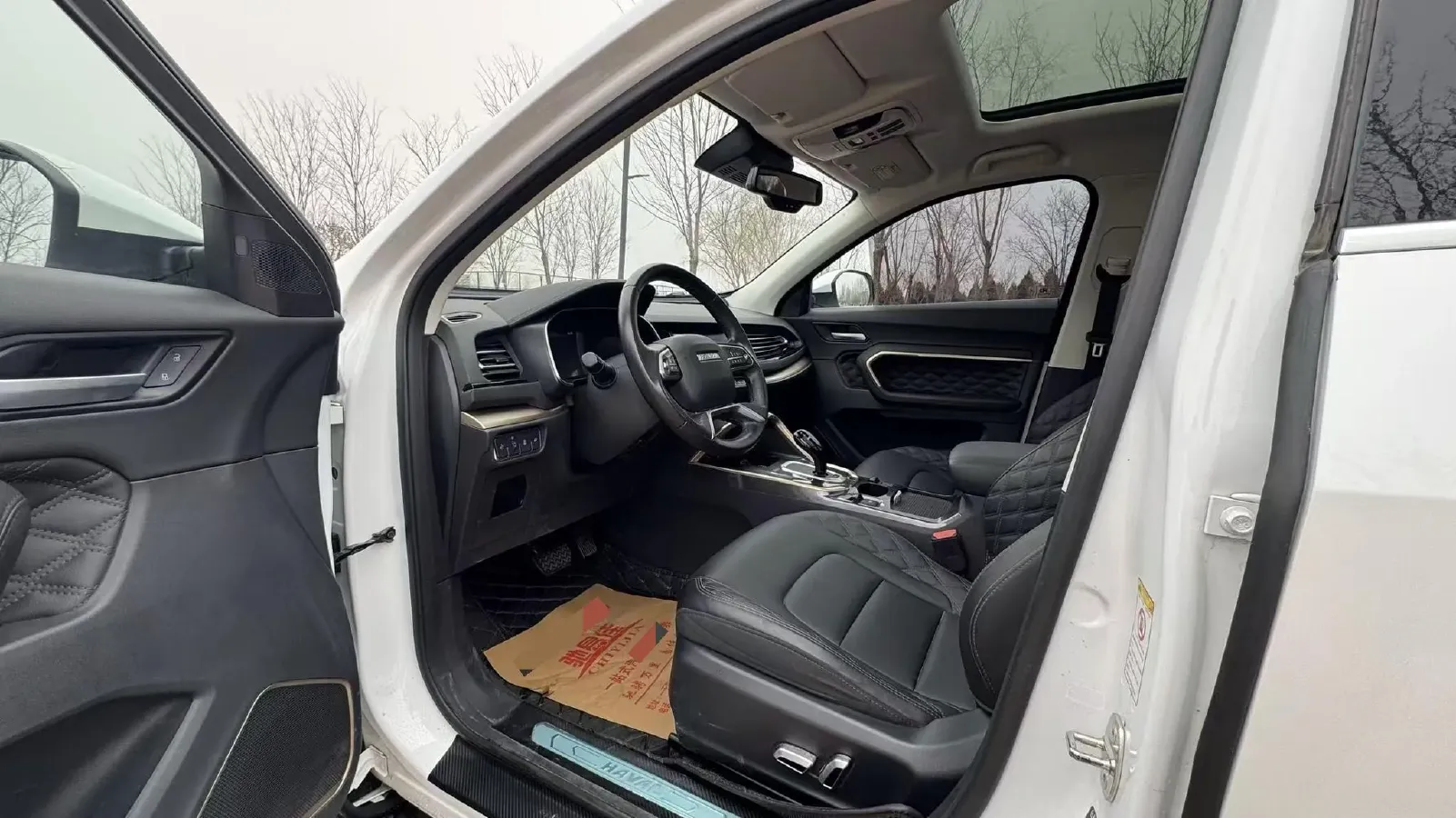 2021 Haval H6 1.5T 169HP L4 7DCT,autocango,china used car exporter,china ev exporter,chinese used car exporter,chinese used ev exporter